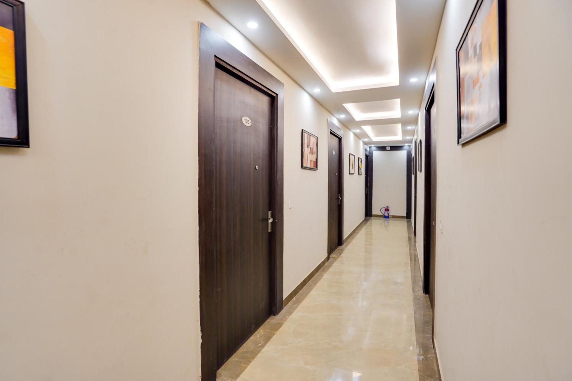 Super Townhouse The Royal Casa Ξενοδοχείο Ghaziabad Εξωτερικό φωτογραφία