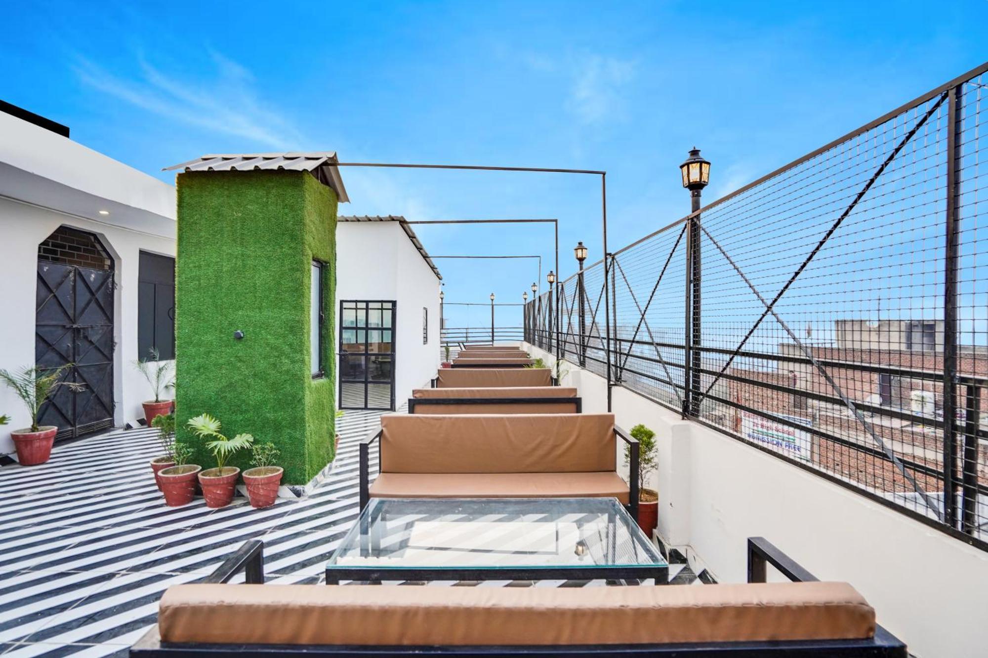 Super Townhouse The Royal Casa Ξενοδοχείο Ghaziabad Εξωτερικό φωτογραφία