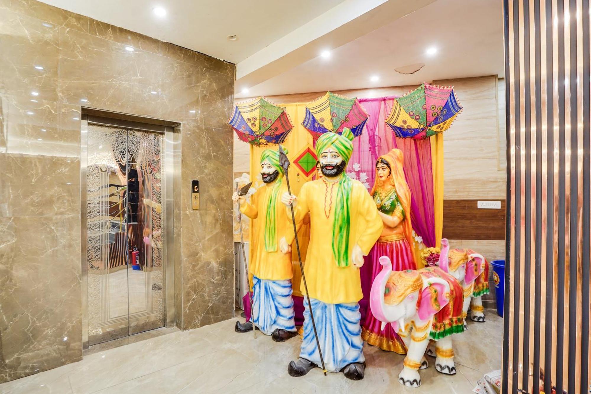 Super Townhouse The Royal Casa Ξενοδοχείο Ghaziabad Εξωτερικό φωτογραφία