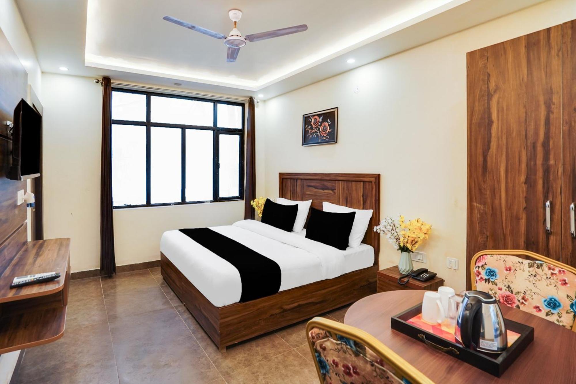 Super Townhouse The Royal Casa Ξενοδοχείο Ghaziabad Εξωτερικό φωτογραφία