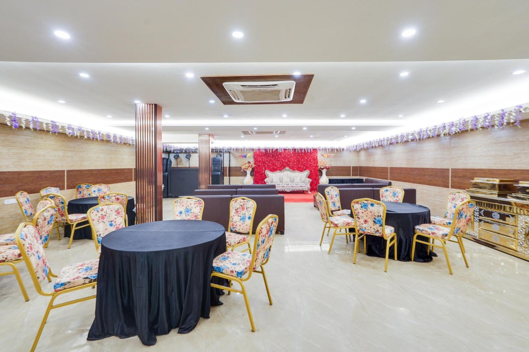 Super Townhouse The Royal Casa Ξενοδοχείο Ghaziabad Εξωτερικό φωτογραφία